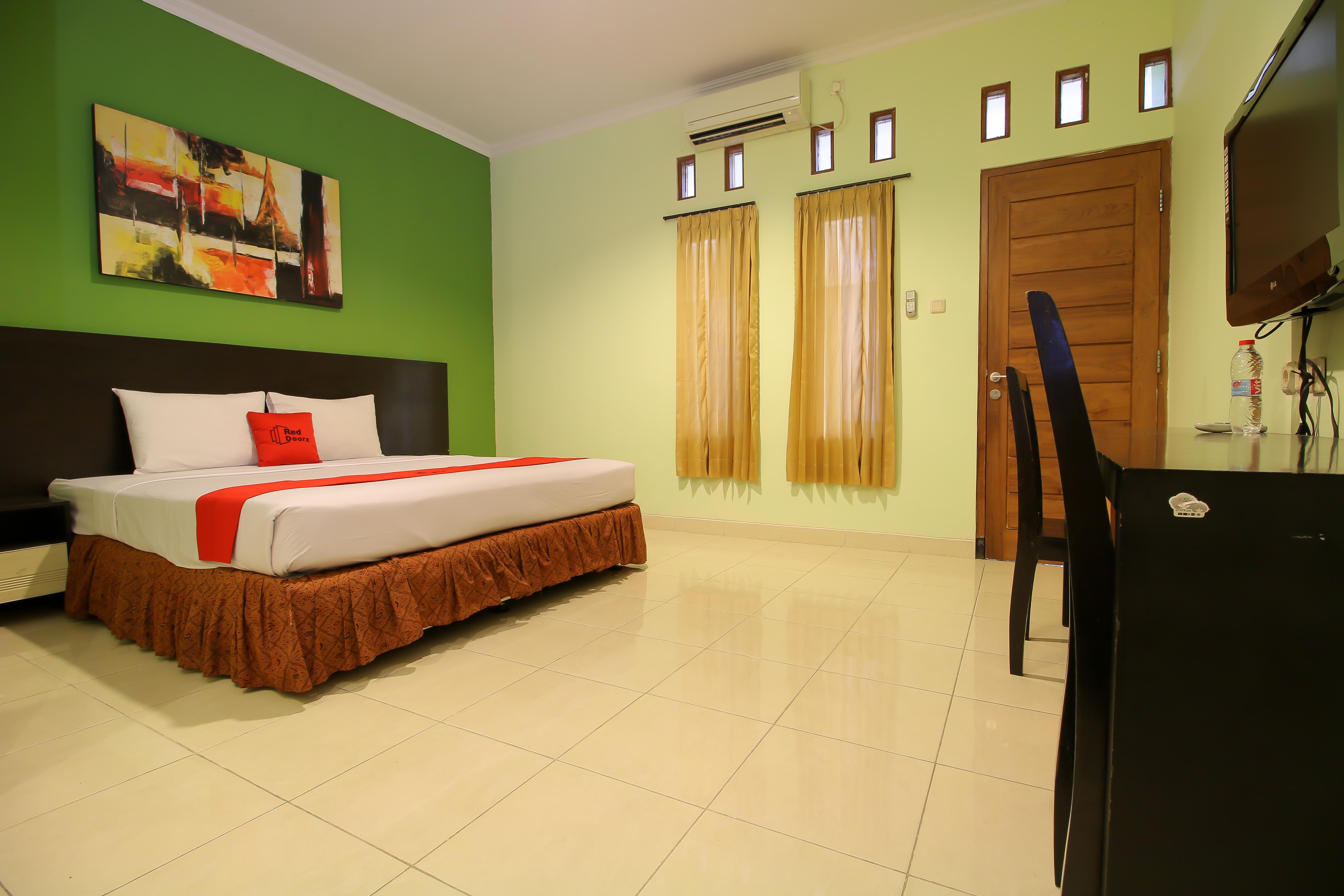 Reddoorz Plus @ Taman Siswa 2 Γιογκιακάρτα Εξωτερικό φωτογραφία