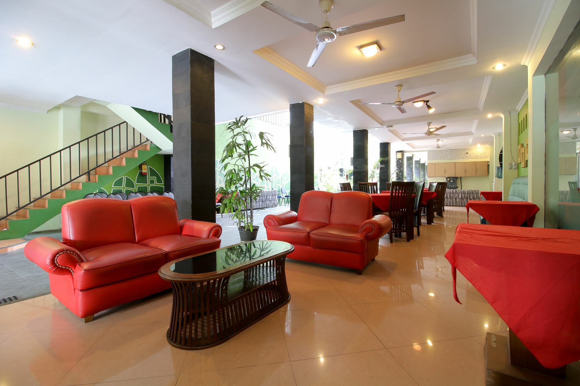 Reddoorz Plus @ Taman Siswa 2 Γιογκιακάρτα Εξωτερικό φωτογραφία