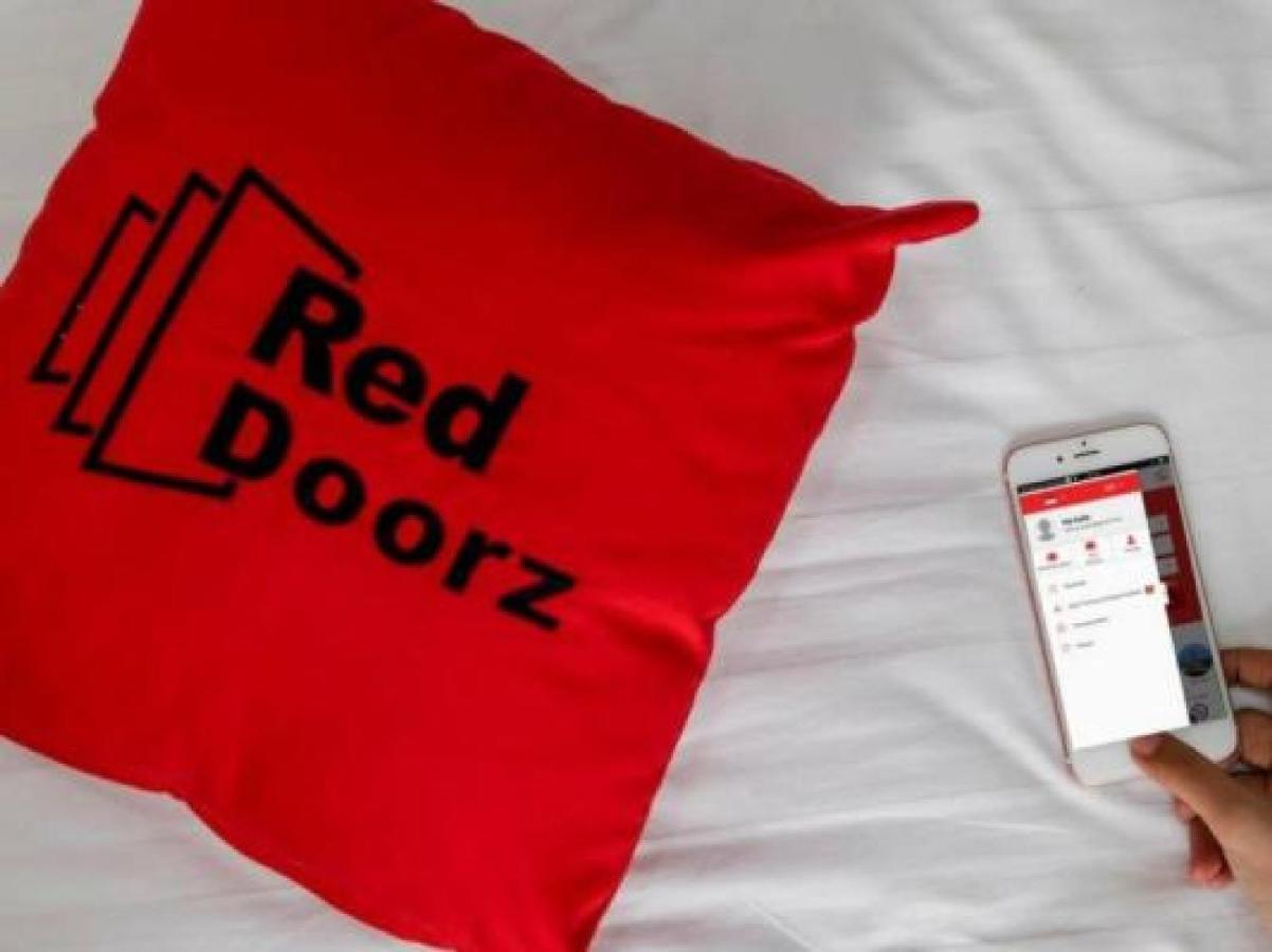 Reddoorz Plus @ Taman Siswa 2 Γιογκιακάρτα Εξωτερικό φωτογραφία